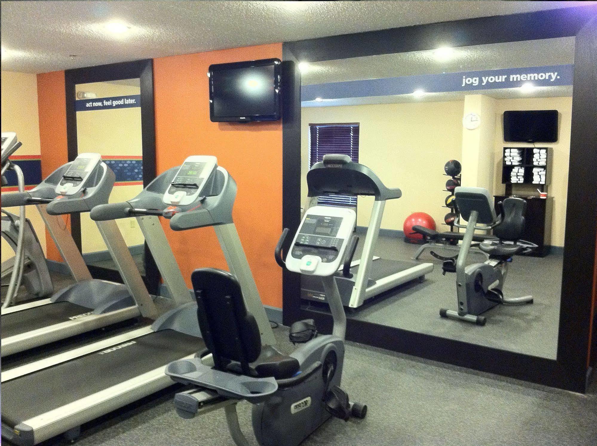 Hampton Inn Pennsville Esterno foto
